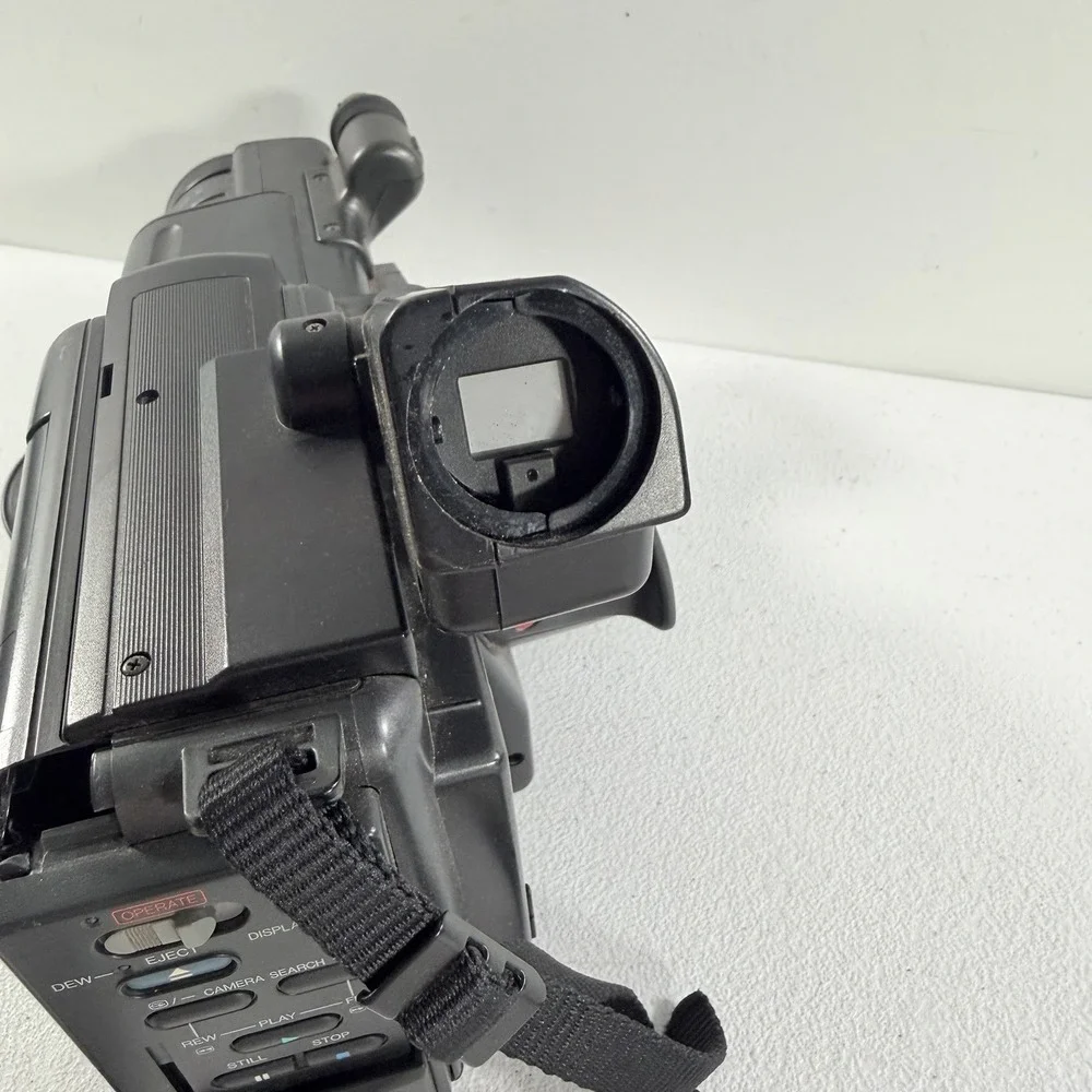 Panasonic MC20 NV-MC20E VHS-C‎ Movie Camera Video Camcorder POWERS ON AS IS READ